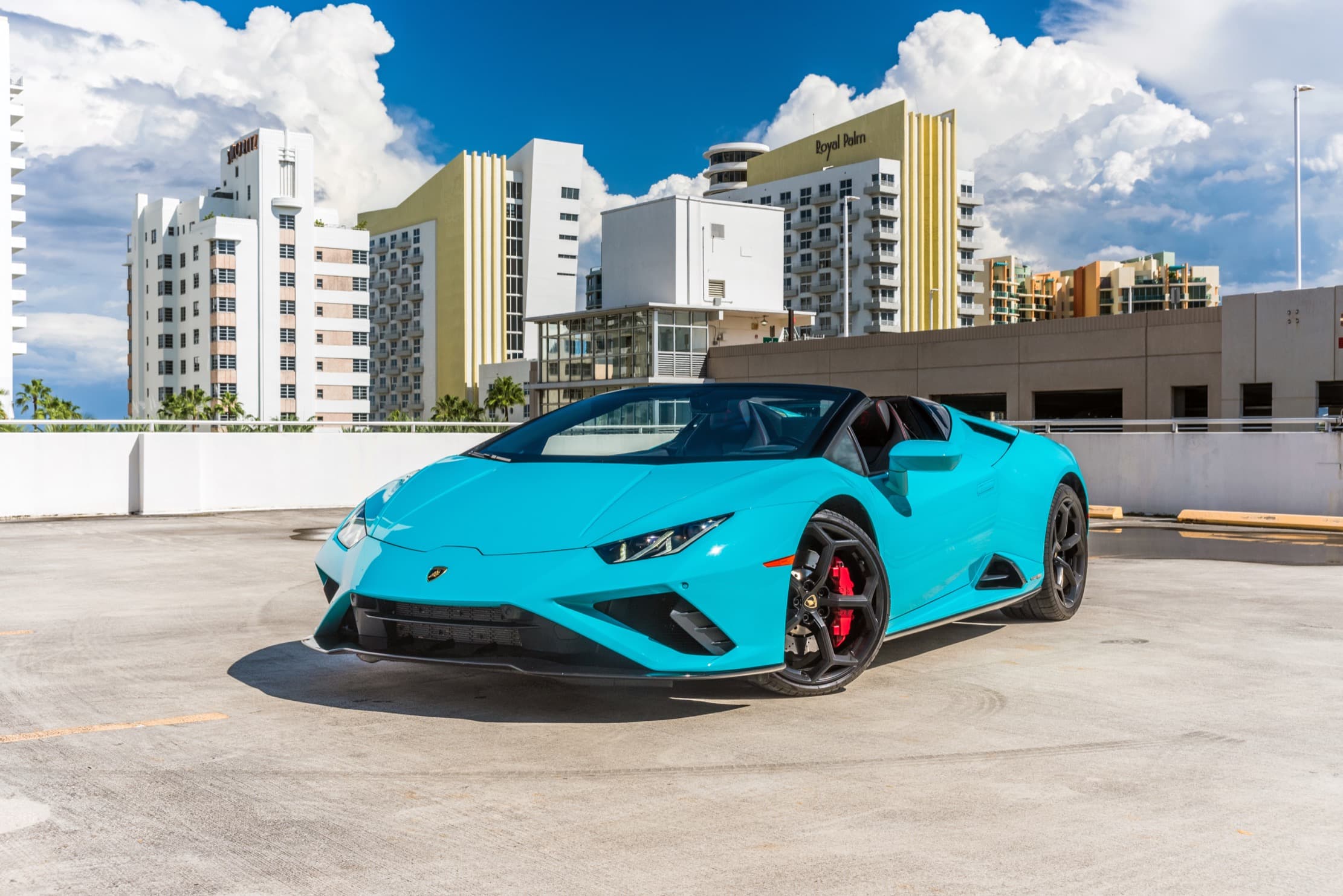Lamborghini Huracan — Blu Glauco / Black